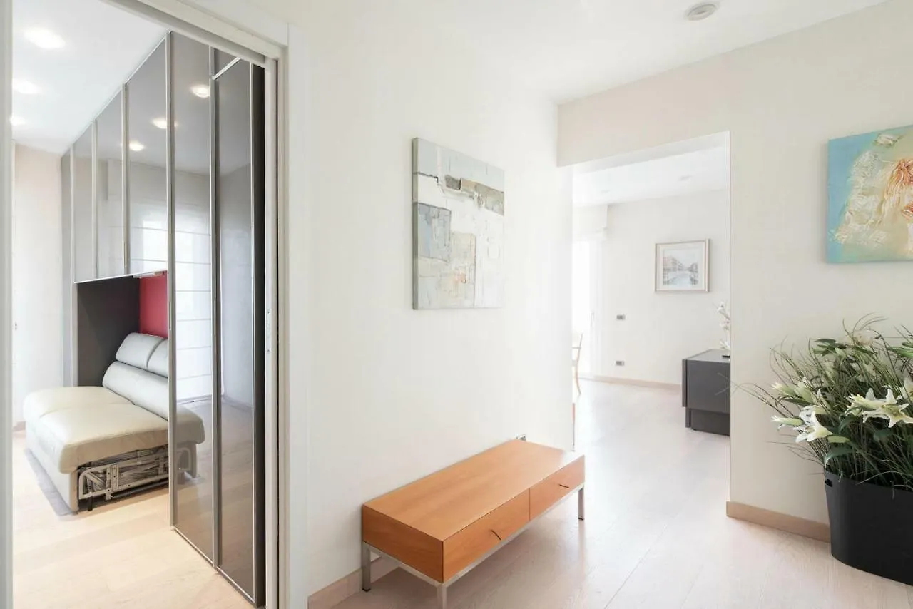 Immobiliare Jvl - Shopping Center Apartment Lido di Jesolo