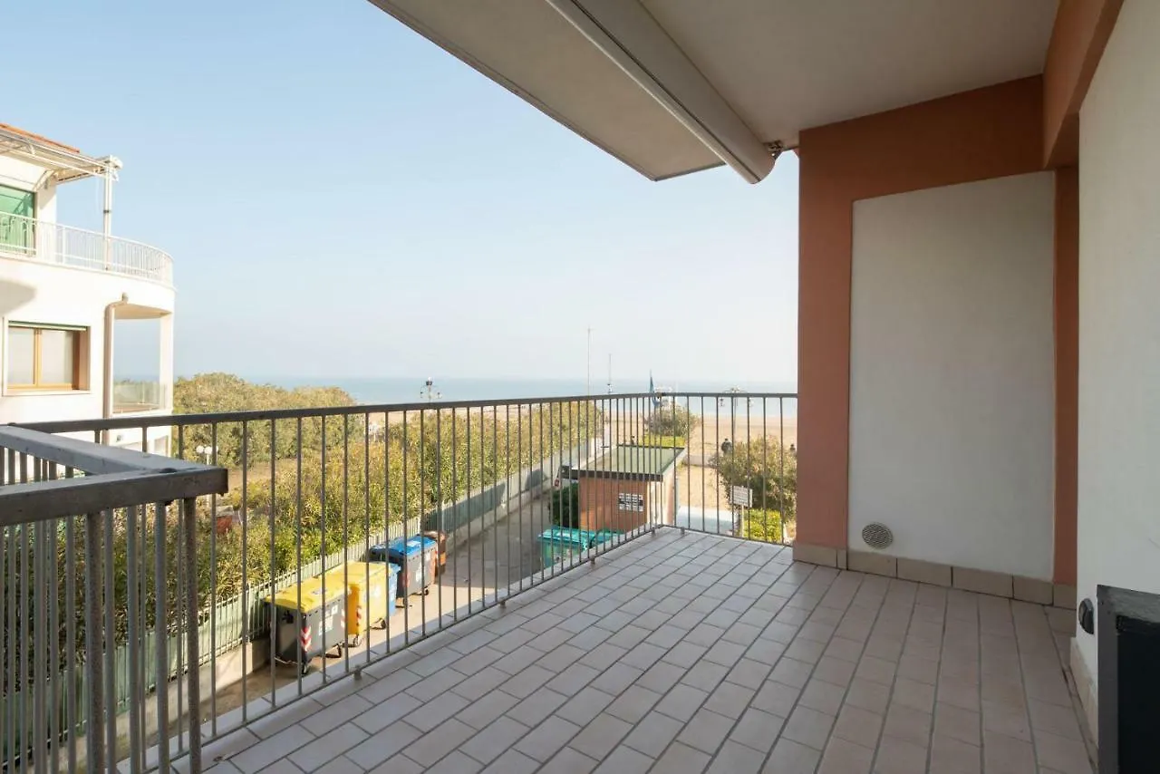 Immobiliare Jvl - Shopping Center Apartment Lido di Jesolo