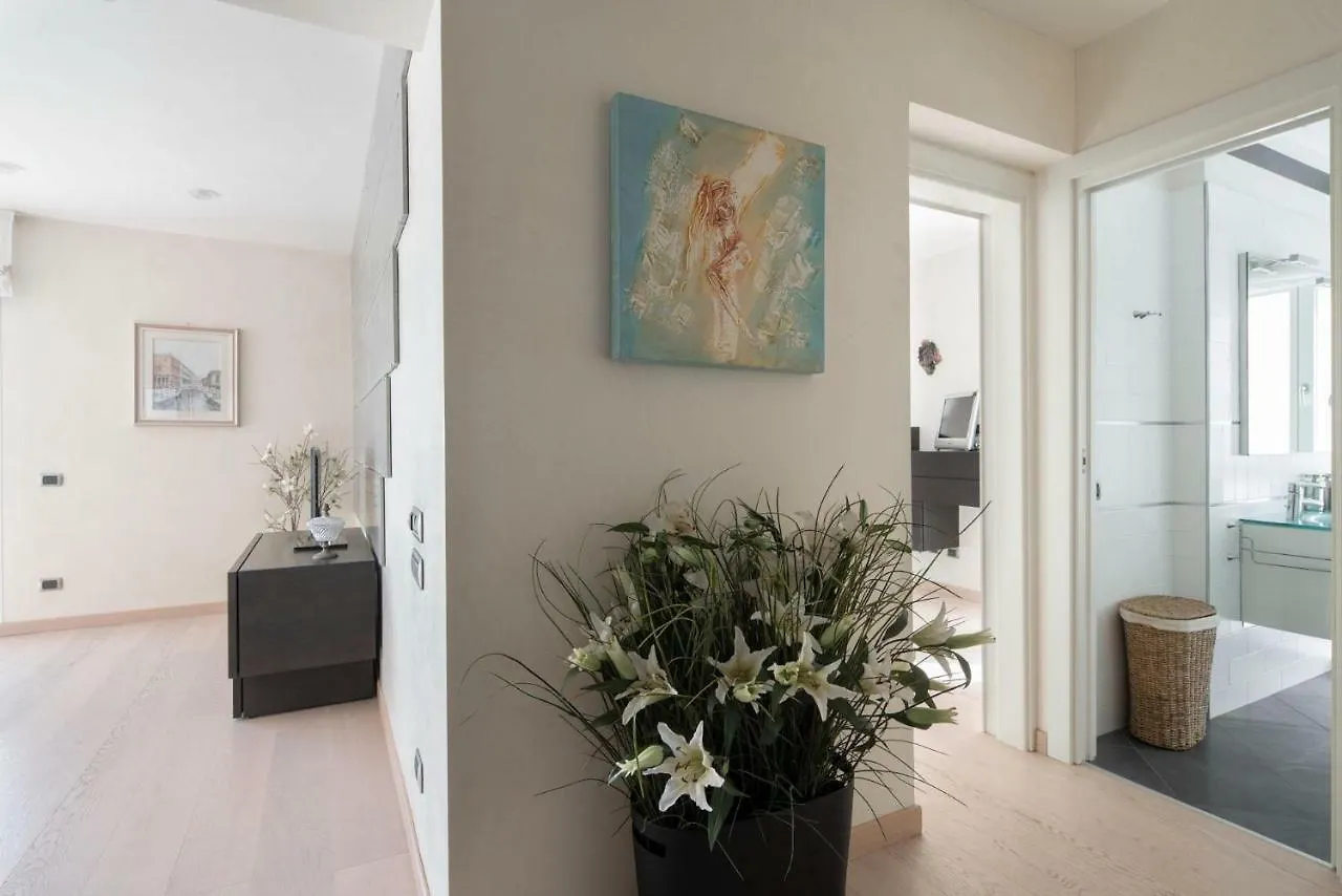 Immobiliare Jvl - Shopping Center Apartment Lido di Jesolo Italy