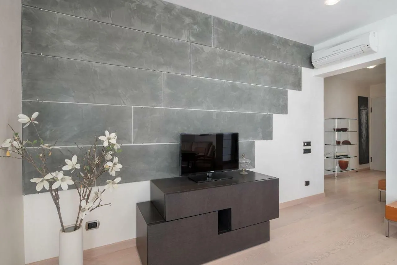Immobiliare Jvl - Shopping Center Apartment Lido di Jesolo 0*,  Italy