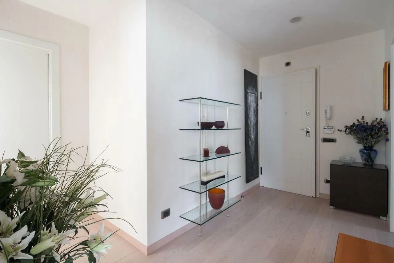 Immobiliare Jvl - Shopping Center Apartment Lido di Jesolo Italy