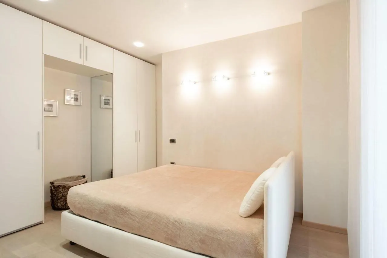 Immobiliare Jvl - Shopping Center Apartment Lido di Jesolo Italy