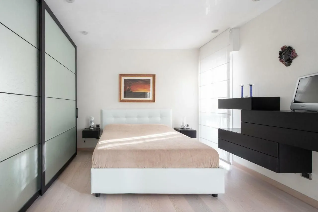 Immobiliare Jvl - Shopping Center Apartment Lido di Jesolo Italy