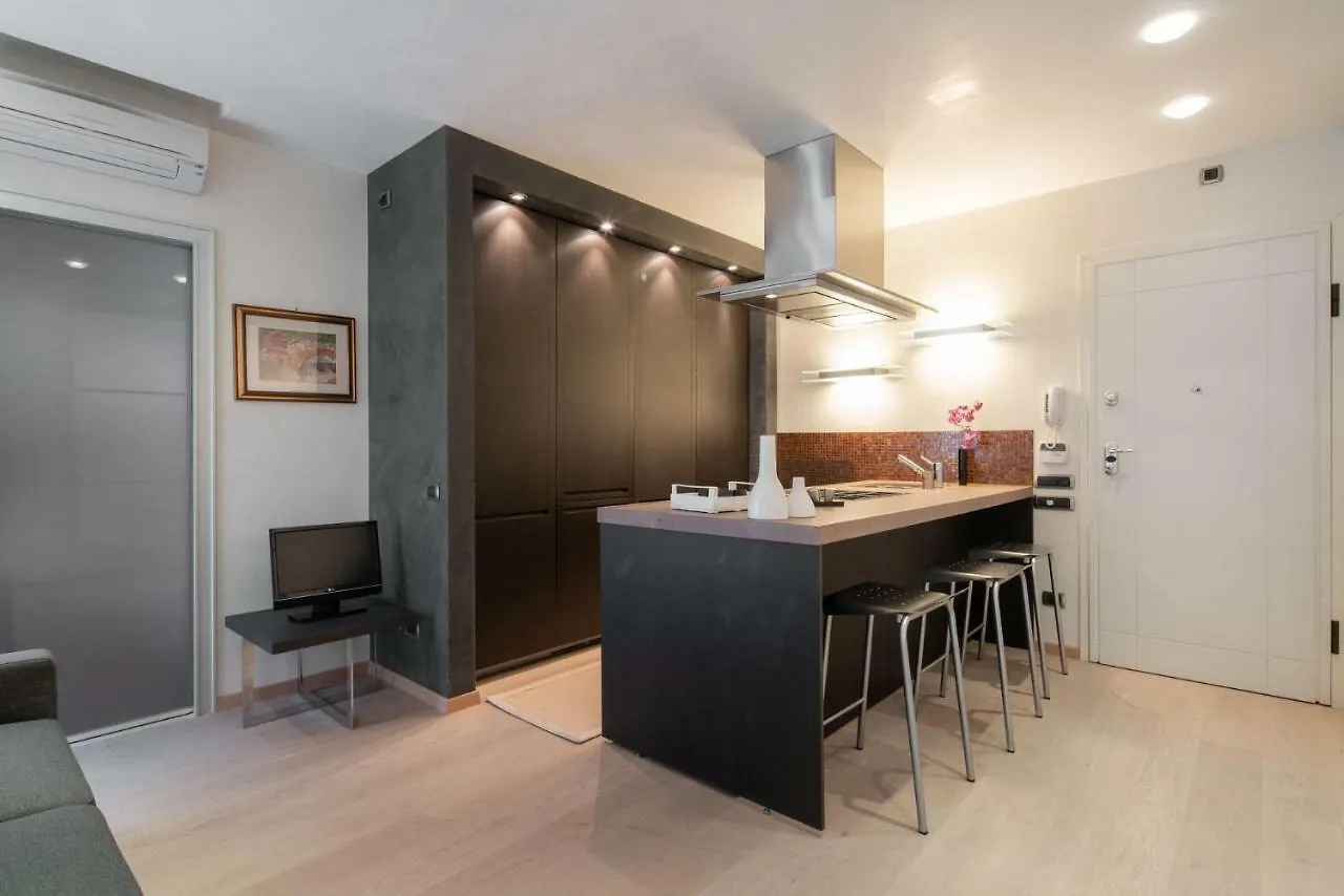 Immobiliare Jvl - Shopping Center Apartment Lido di Jesolo